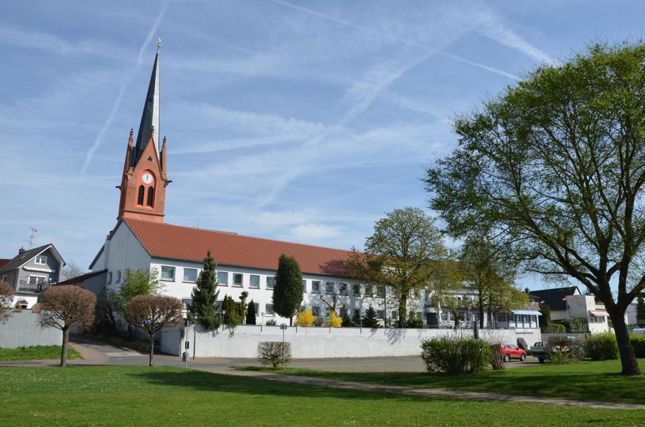 Hotel Restaurant Zum Schiffchen Maintal Kültér fotó